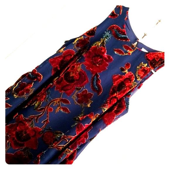 Xhilaration Dresses & Skirts - Xhilaration sleeveless cocktail dress